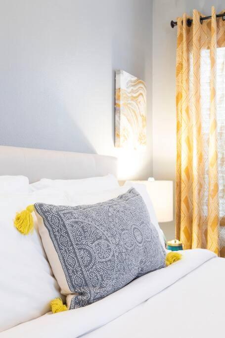 Apartment Located In Historic District Mins To Downtown, Beaches & Convention Center Long Beach Ngoại thất bức ảnh